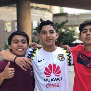 Meet your Posher, Aaron